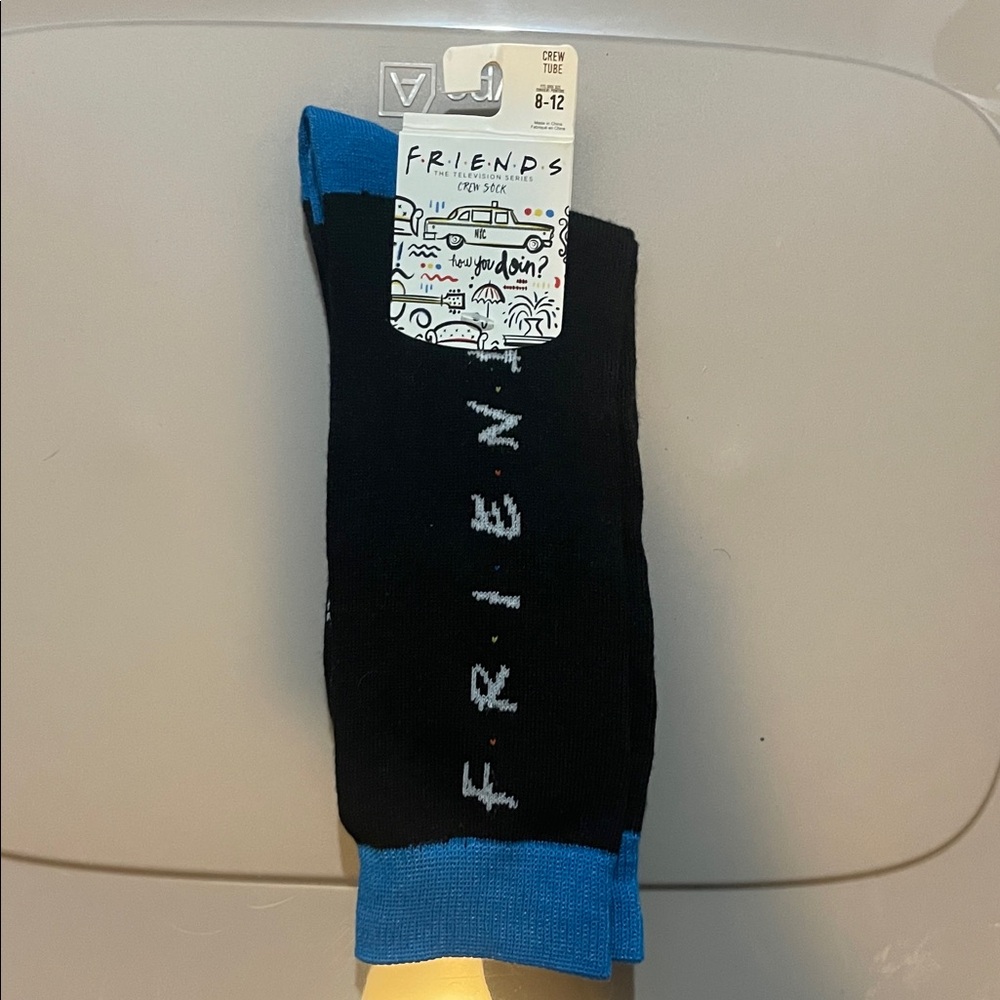 FRIENDS Men's Black and Blue Casual Socks ⭐️2 for $11⭐️